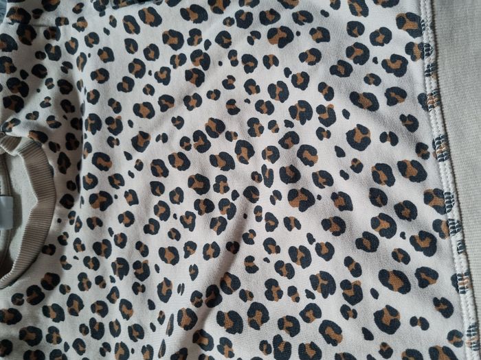 Sweat motifs léopard 🐆 1½-2ans - photo numéro 2