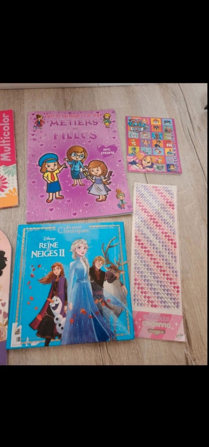 Lot de livres pour enfants - photo numéro 2