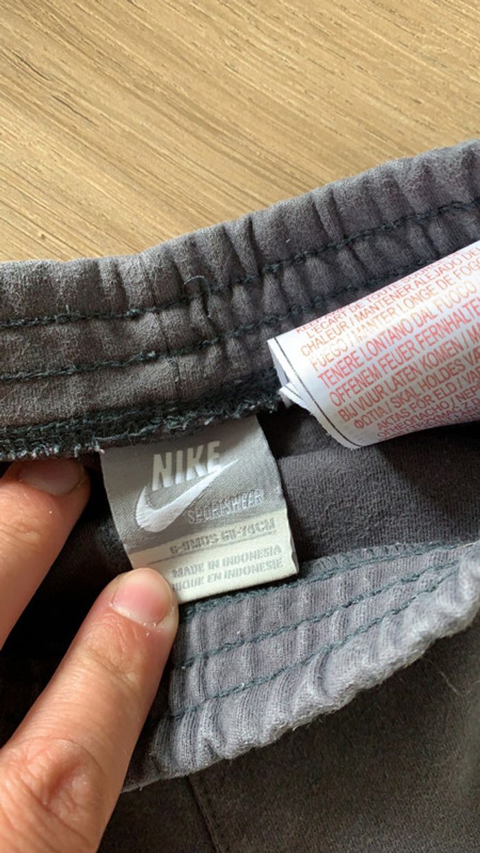 Pantalon Nike 6/9 mois - photo numéro 2