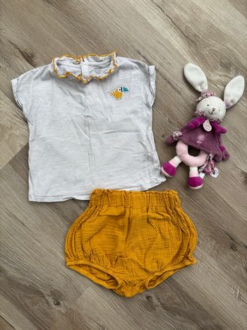 Ensemble t-shirt + bloomer taille 24 mois