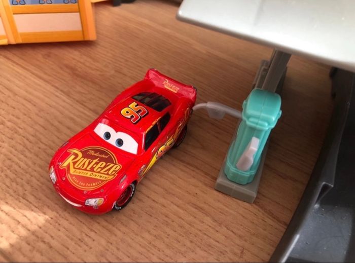 🎄Circuit cars flash mcqueen🎄