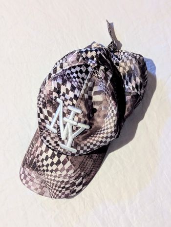 Casquette New York Marron Ecriture NY Motifs Géométriques Sombres Clairs Vêtement Accessoire Hommes