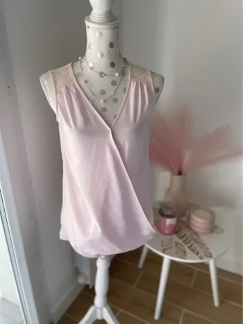 Blouse, rose, poudré, satinée et dentelle, 36