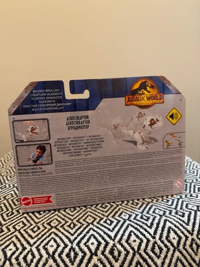 Mattel - Jurassic World, Bébé dinosaure Atrociraptor interactif - 4 ans et + - photo numéro 2