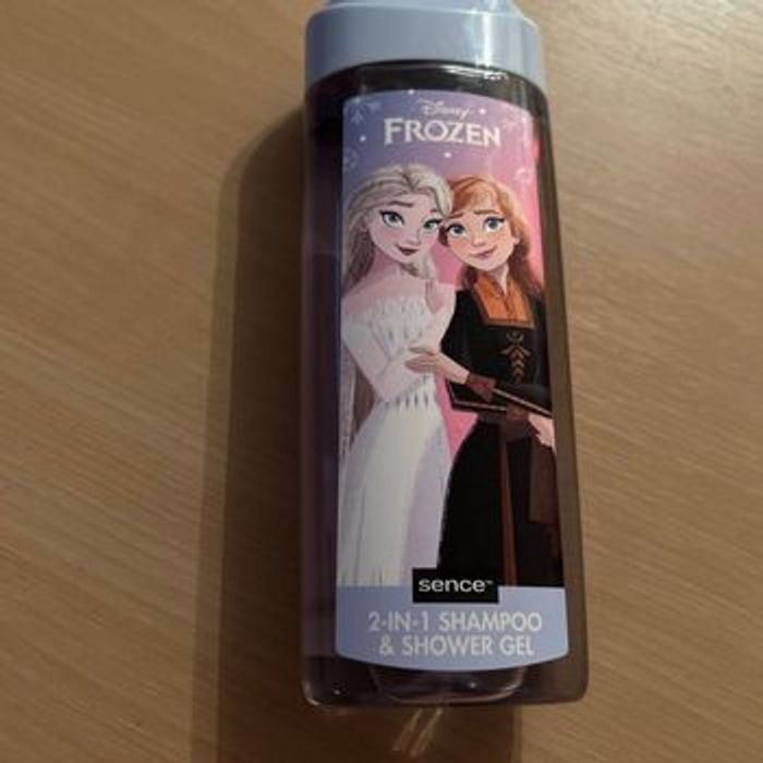 1 shampooing gel douche reine de neige neuf - photo numéro 1