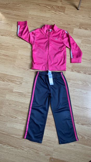 Survêtement taille 3 ans