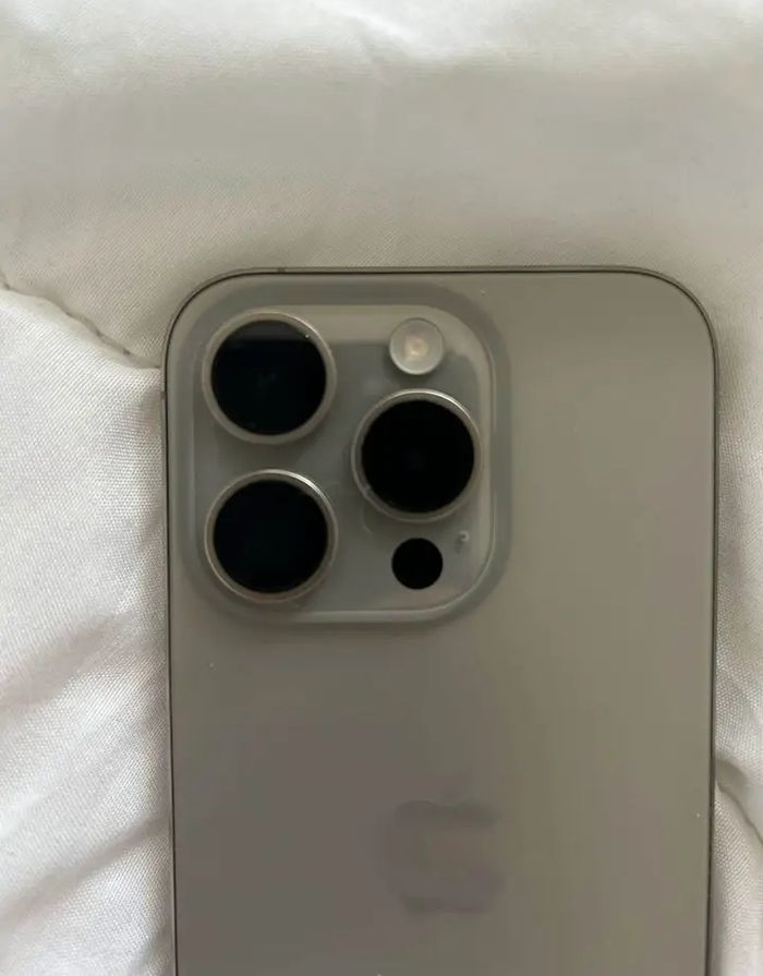 Iphone 15 pro max 512 - photo numéro 3
