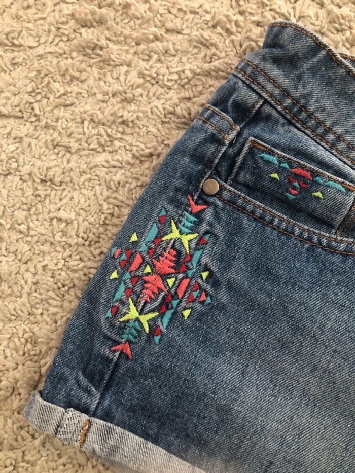 Short jean taille 42 - photo numéro 2