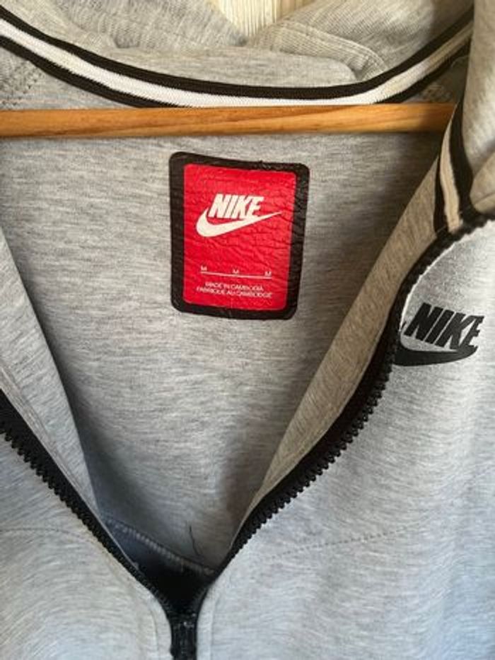 veste nike grise M - photo numéro 3