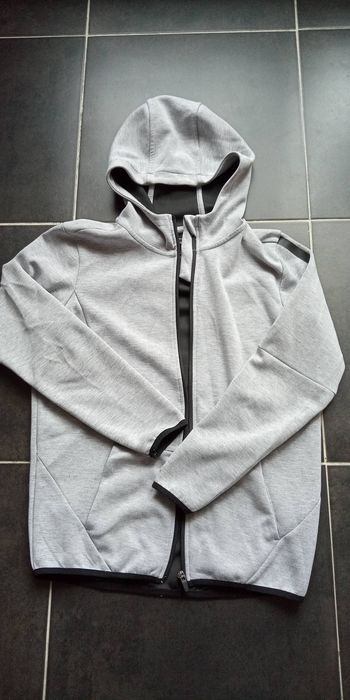 Gilet garçon 14 ans très bon état