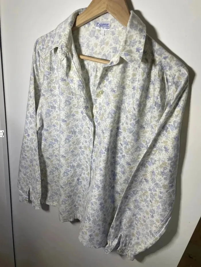 Chemise fleurie femme taille 42 ou 44 - photo numéro 2