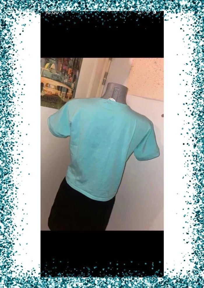 Superbe t-shirt guess - photo numéro 4