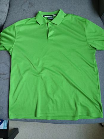 Tee short mustaghata vert