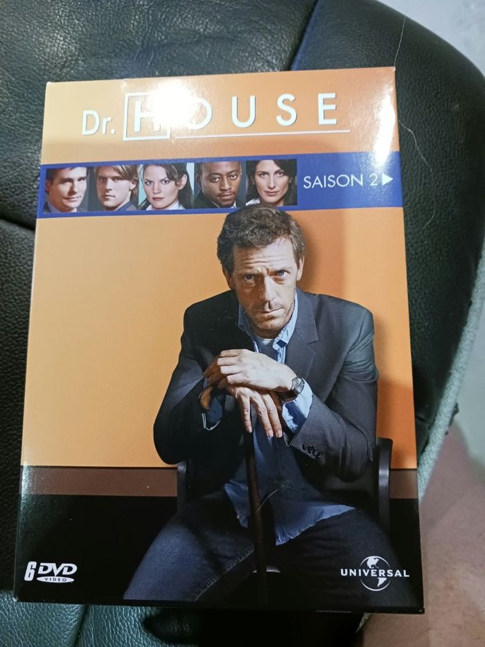 Lot de dvd Dr House - photo numéro 4