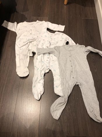 Lot 3 pyjamas Unit Baby 9 mois