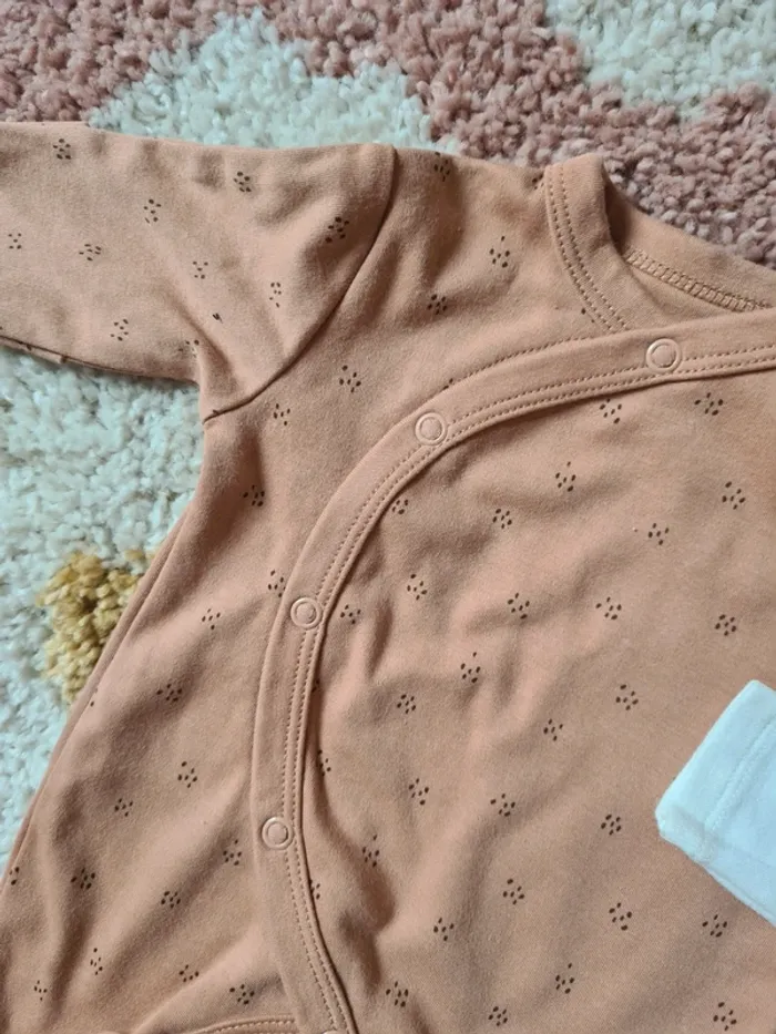 Ensemble mixte bébé naissance body et pyjama léger Kiabi - photo numéro 3