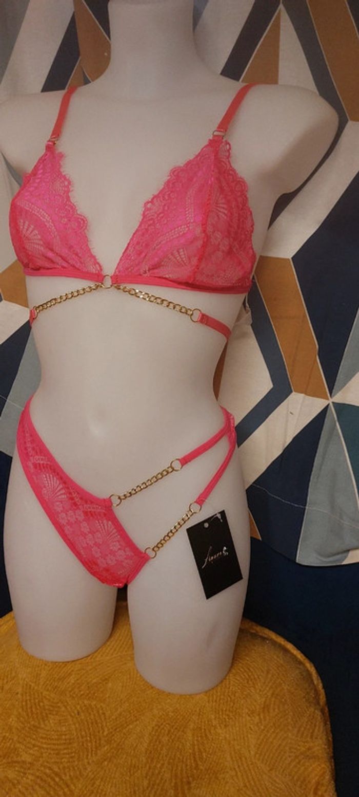 ensemble rose