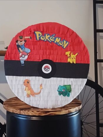 Pinatas anniversaire pokeball pokemon