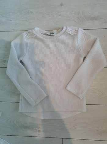 Pull fille 8 ans