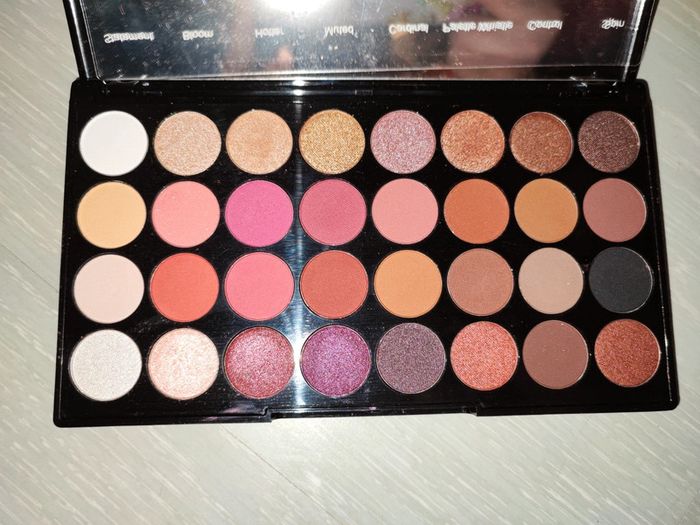 2 palettes revolution - photo numéro 3