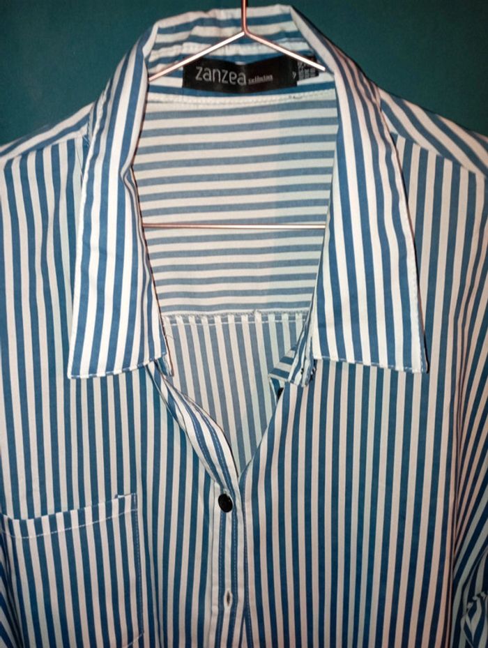 Chemise femme rayée blanc et bleu marine - photo numéro 2