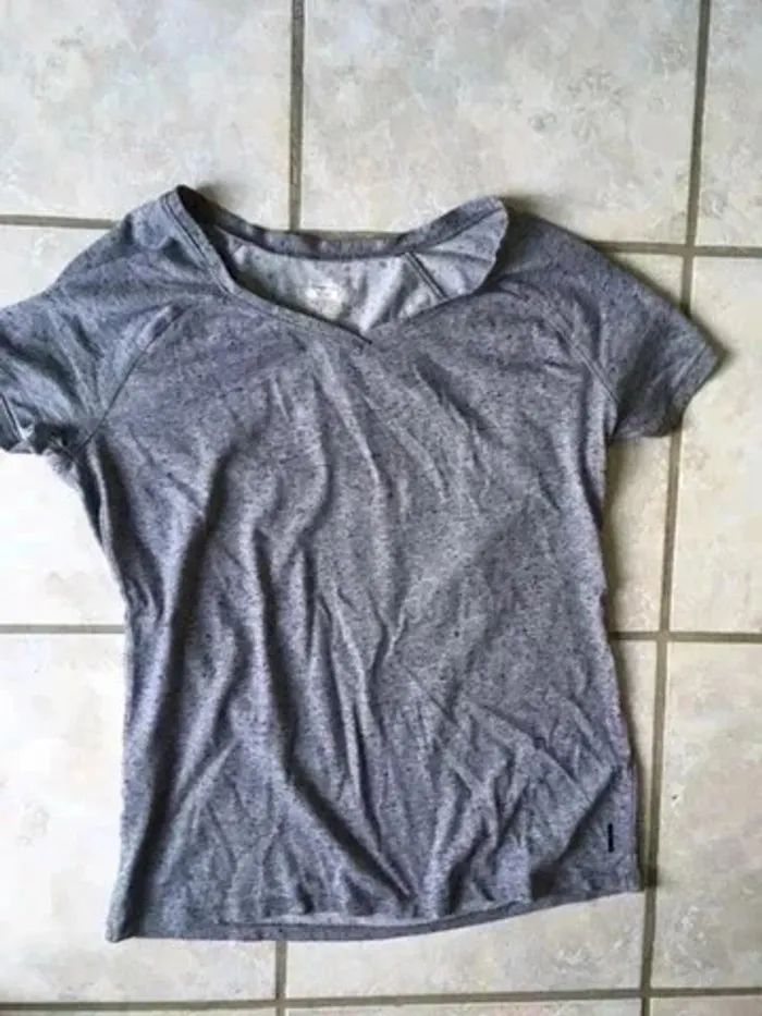 T-Shirt Slim Gris Sport -Taille L- Léger Respirant - photo numéro 3