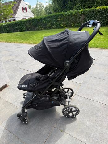 Poussette cybex eezy s2+