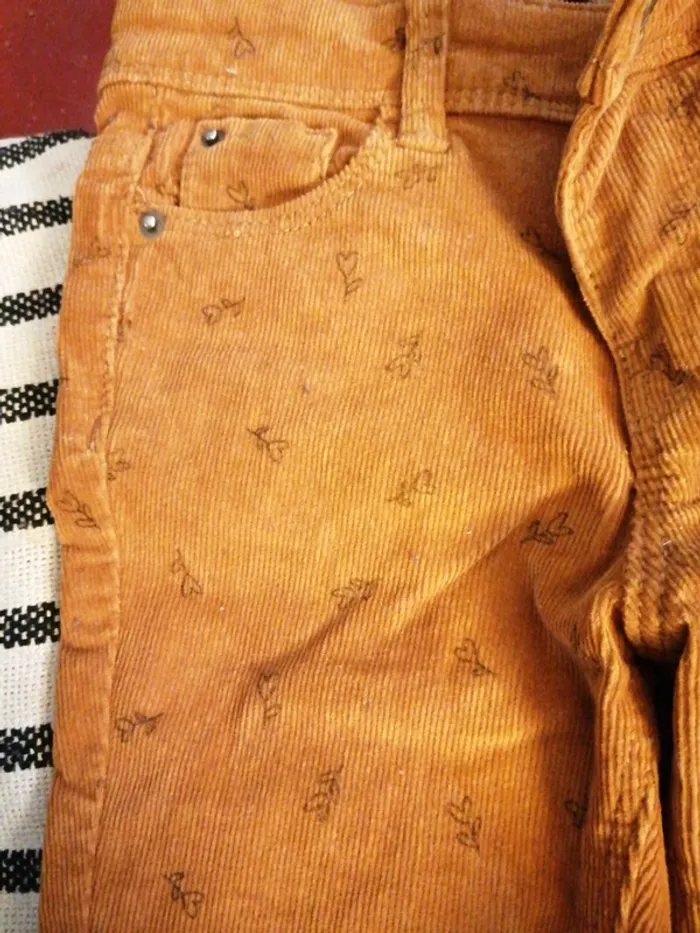 Pantalon aspect velours kiabi 4 ans - photo numéro 2