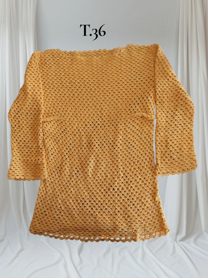 Haut crocheté. Tunique manche longue-T.36