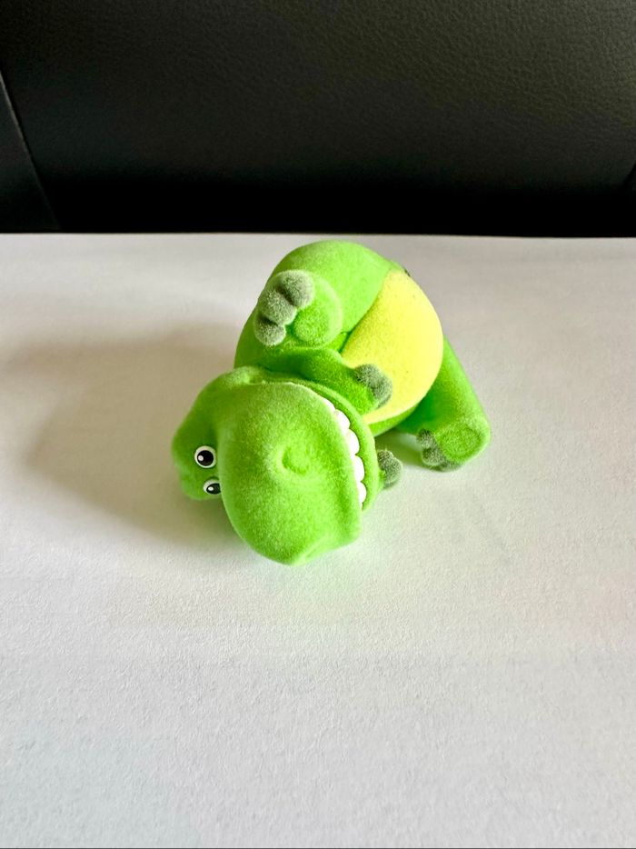 Petite figurine climbing T-Rex mystère à collectionner Grand Jester Enesco - photo numéro 5