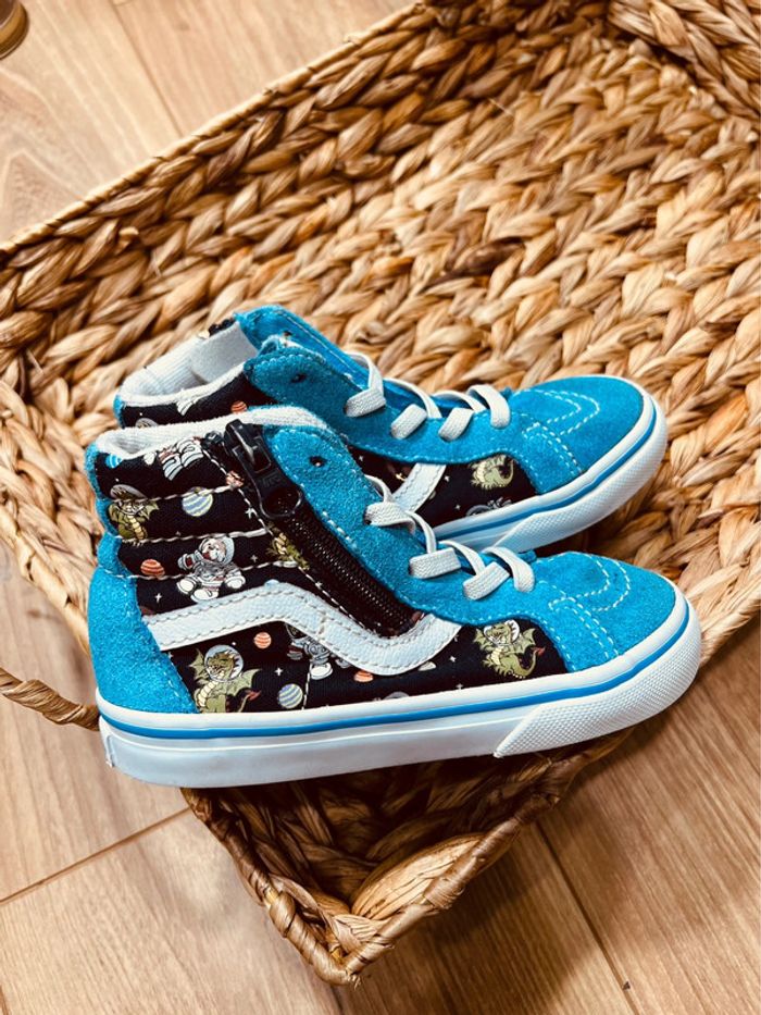 Pointure 25 baskets montantes garçon Vans bleues * espace * 💙 - photo numéro 5