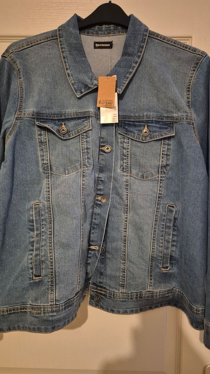 Veste en jeans neuve - photo numéro 2