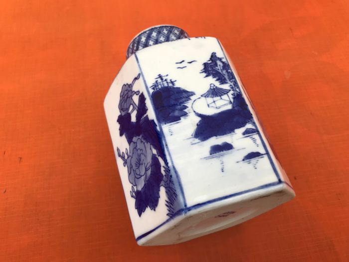 Pot couvert à Thé Porcelaine de Chine Décor bleu sur fond blanc Fleurs de Lotus / Paysage lacustre - photo numéro 4