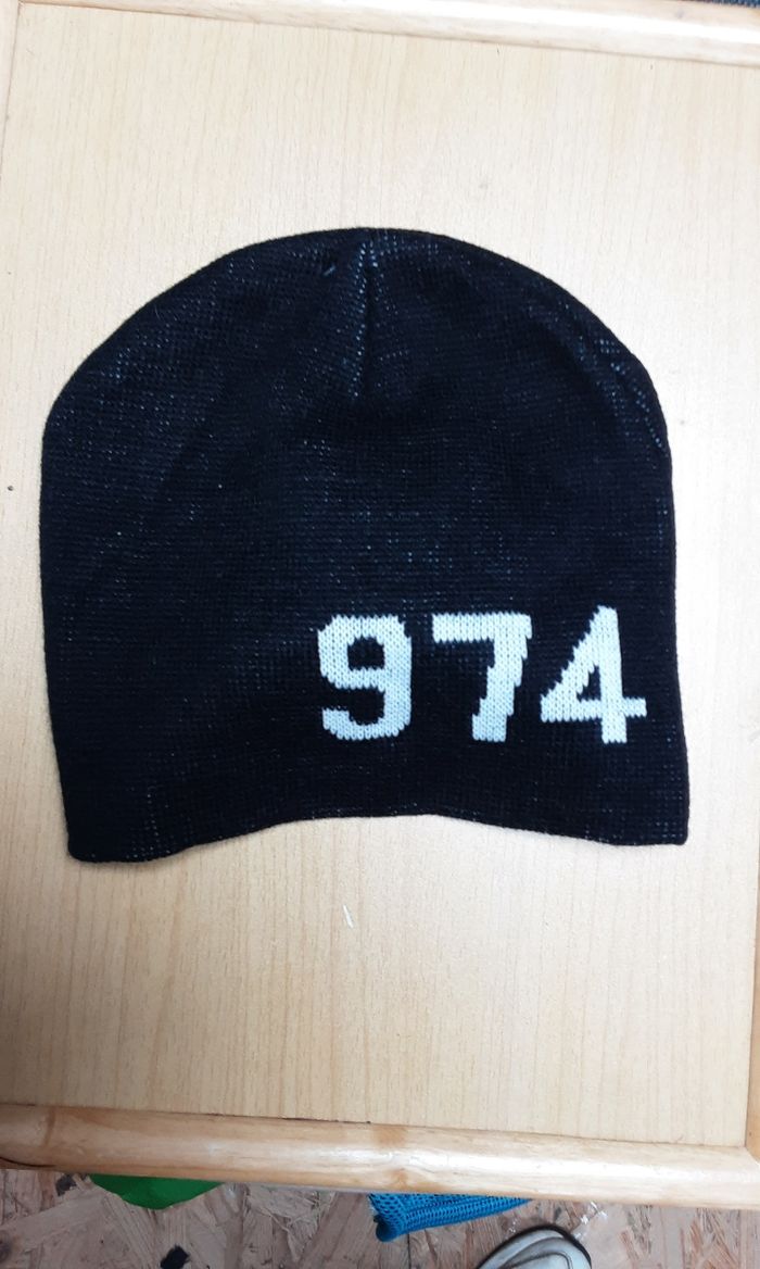 Bonnet casquette noir avec inscription réunion mixte homme et femme Taille unique - photo numéro 3
