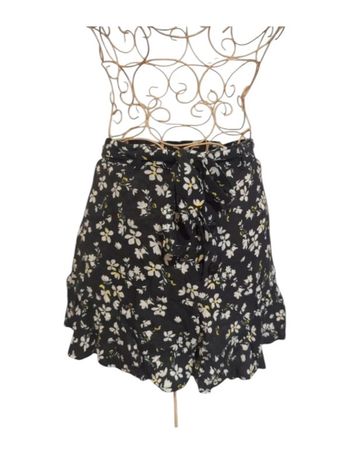 Magnifique short noir fleuri Pull & Bear Taille S