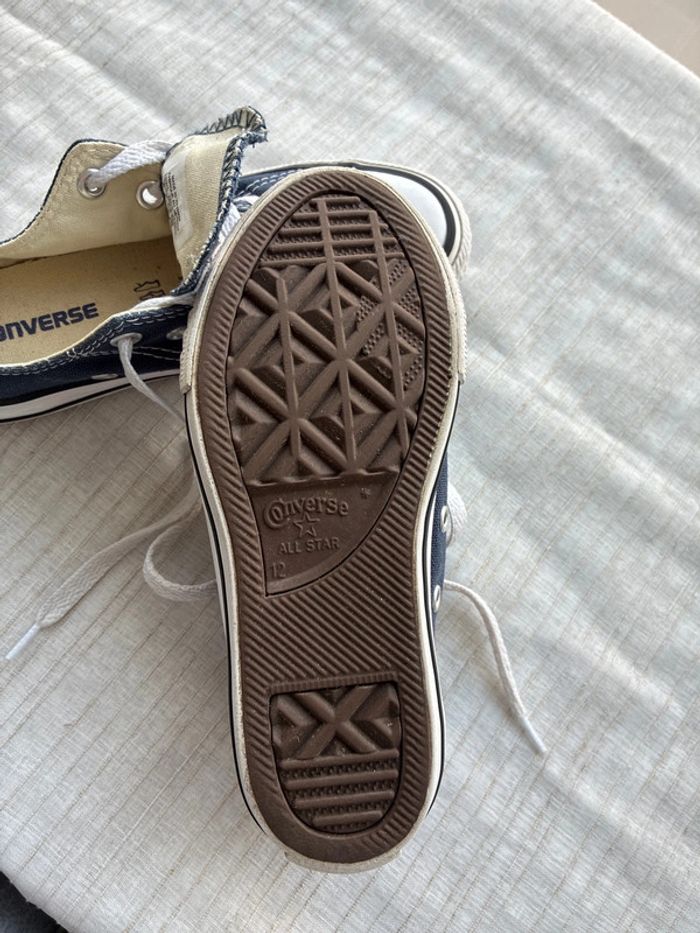 Converse taille basse bleu marine T29 en excellent état - photo numéro 10