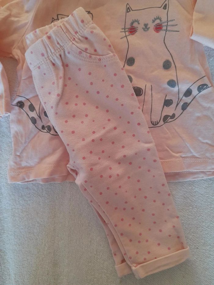 Ensemble 6 mois - photo numéro 2