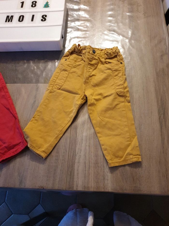 2 Jeans neuf 18 mois - photo numéro 2
