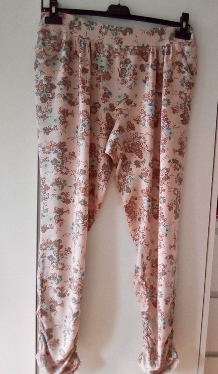 Joli pantalon taille 44