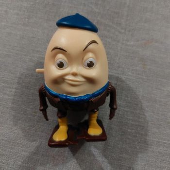 Figurine humpty dumpty