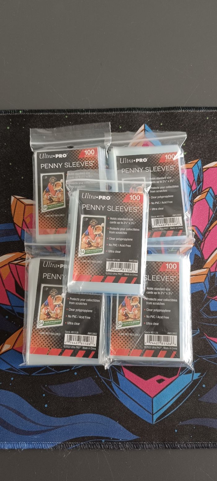 Lot de 5 sleeves par 100 ultra pro