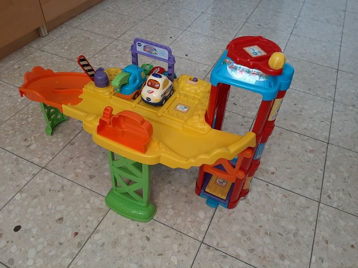 Mon maxi circuit Tut tut bolide - photo numéro 3