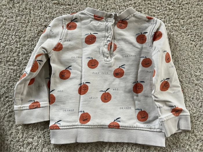 Pull sweat taille 24 mois Kiabi dessin orange - photo numéro 3