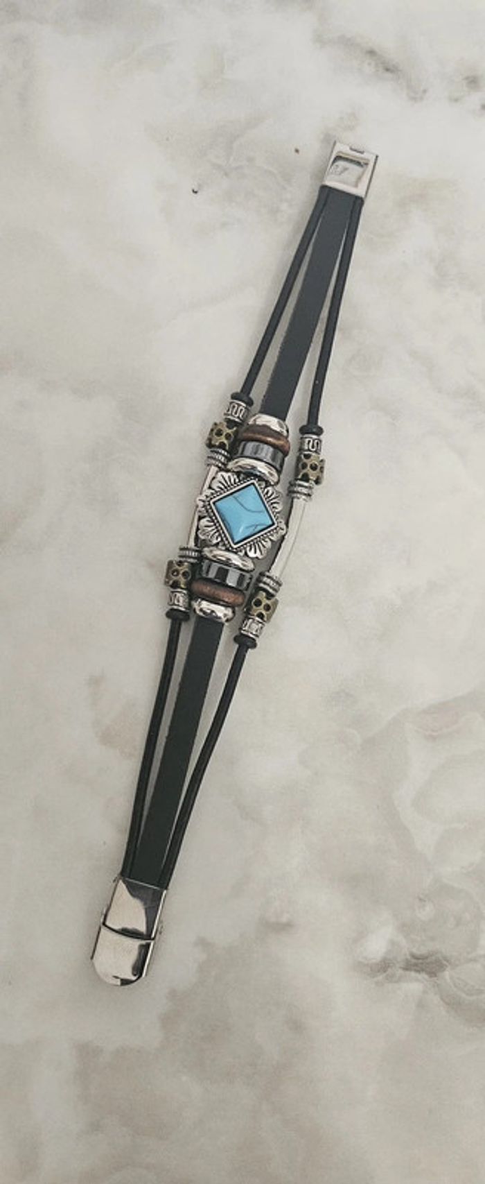 Bracelet en cuir neuf - photo numéro 2