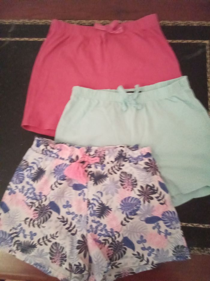 Lot 3 shorts