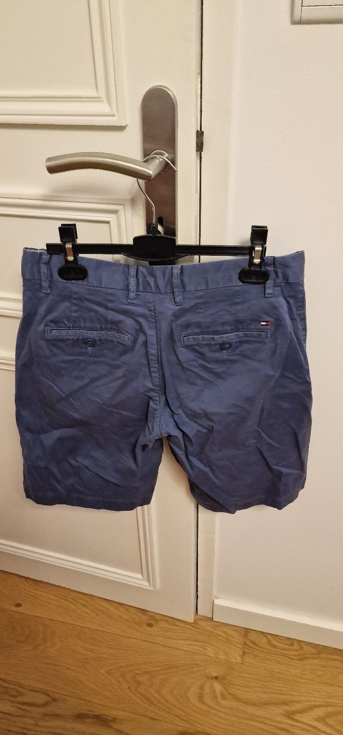 Bermuda Tommy Hilfiger taille 29 - photo numéro 2