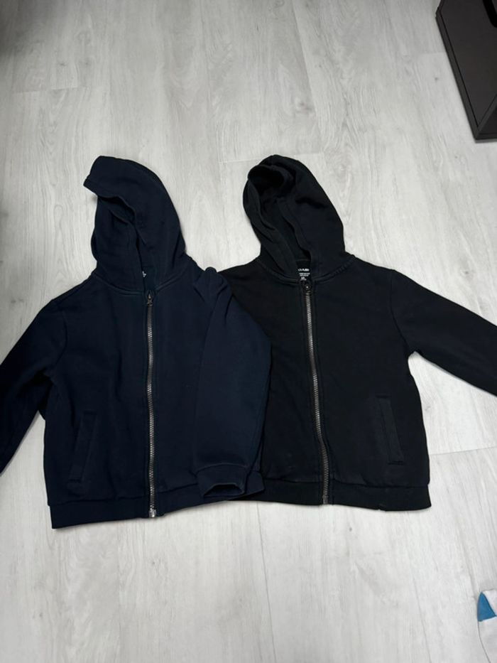 Lot Sweat zippé kiabi 6 ans