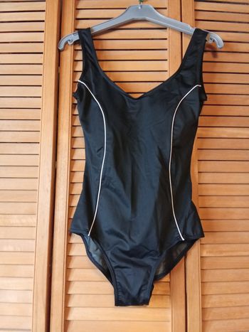 Maillot de bain neuf 