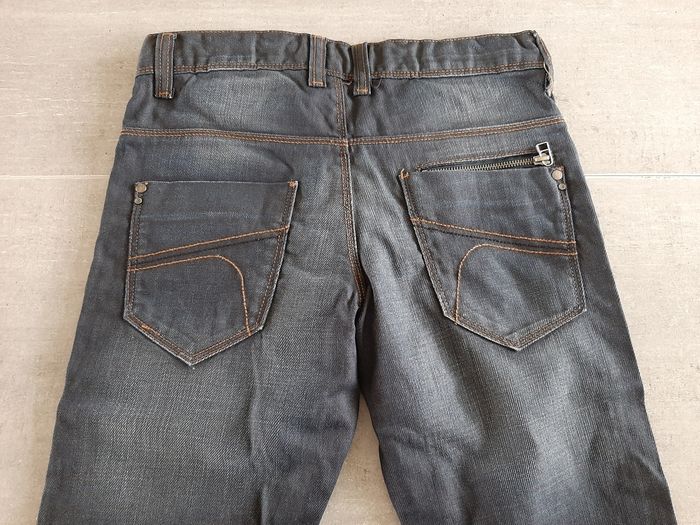 Jeans 14 ans - photo numéro 9