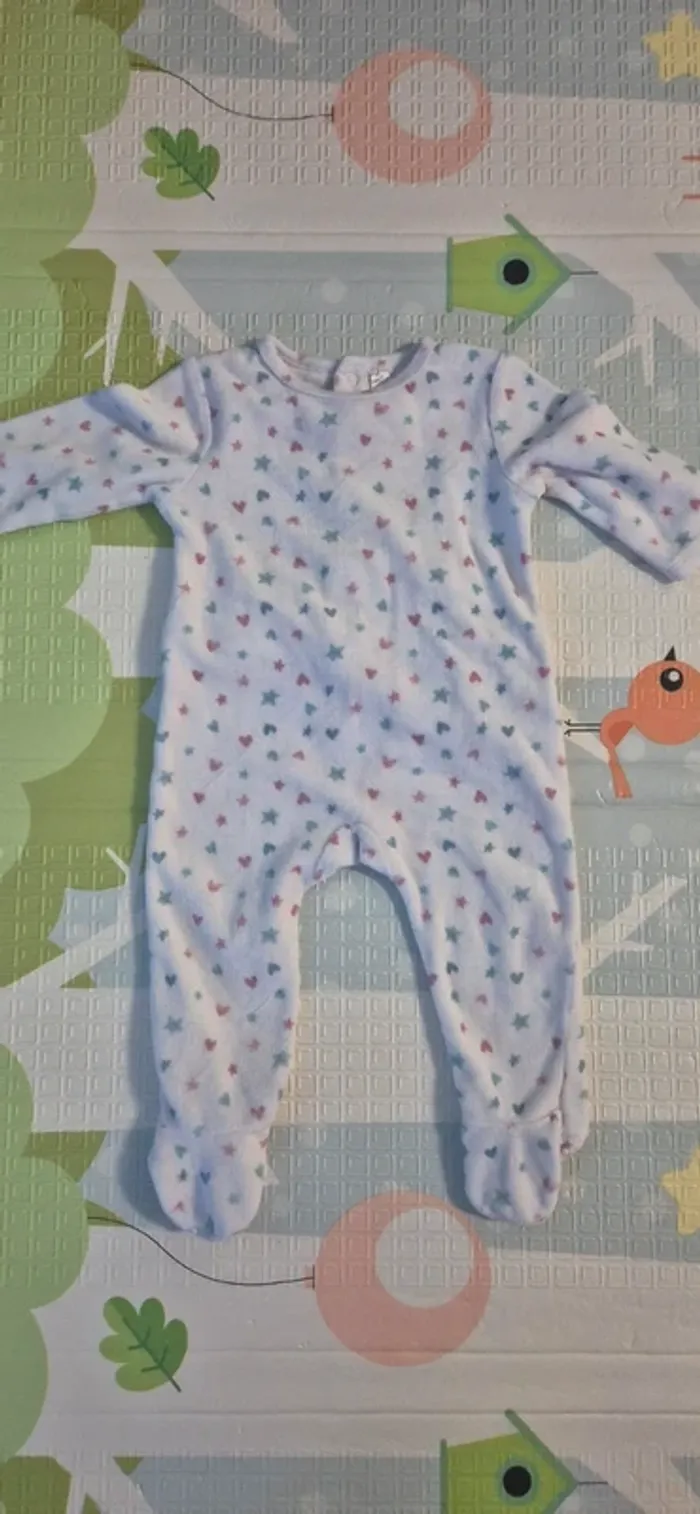 Pyjama velours coeur et étoiles